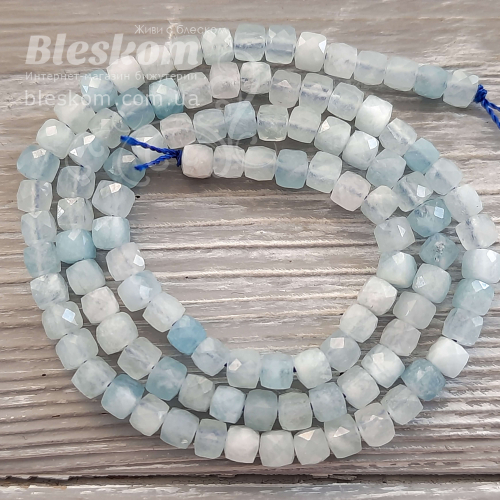 Аквамарин гранований, кубик, натуральний К2593