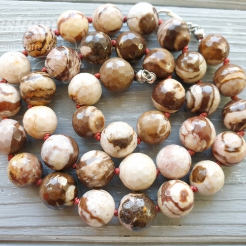 Яшма граненая, натуральная К5387