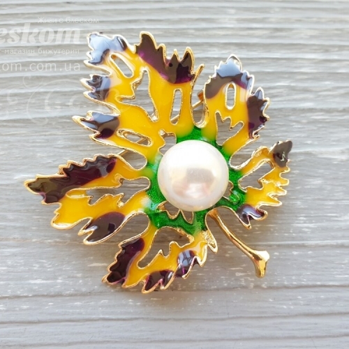 Брошь Листик с жемчугом 3-360