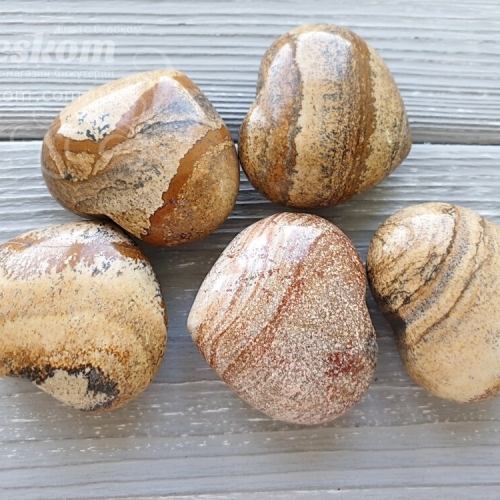 Яшма сердце, натуральное 2-320