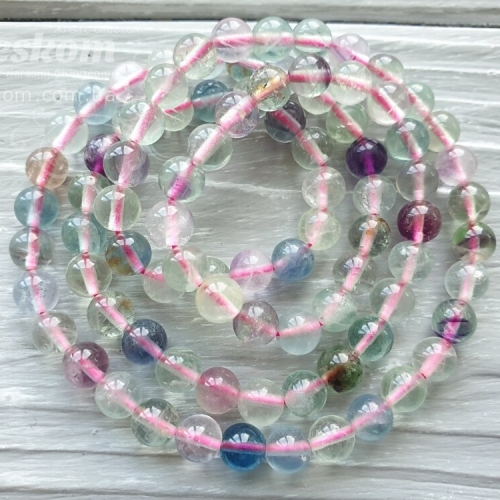 Флюорит круглий, натуральний, на резинці К5521