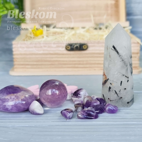 Набор натуральных камней в деревянной шкатулке 2-389