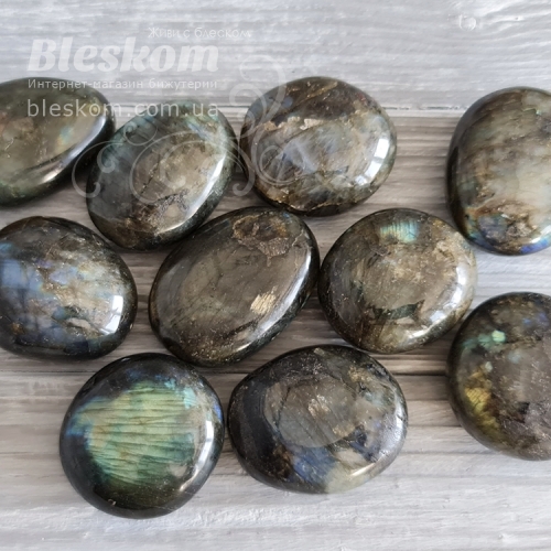 Лабрадор галтовка, натуральний 2-531