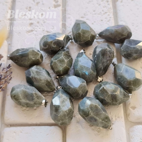 Лабрадор кулон, граненый, натуральный 0-451