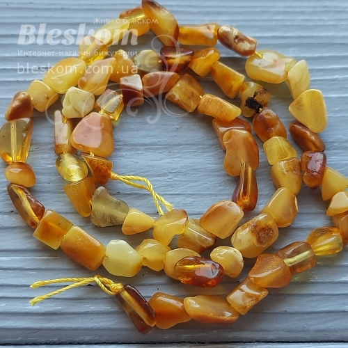 Бурштин натуральний, шліфований К6235