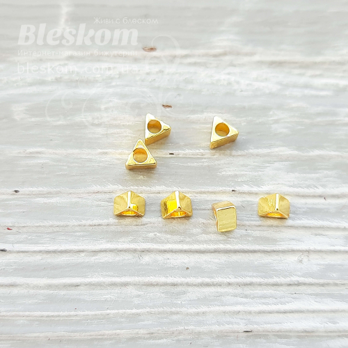 Намистина трикутна, гіпоалергенна 30464