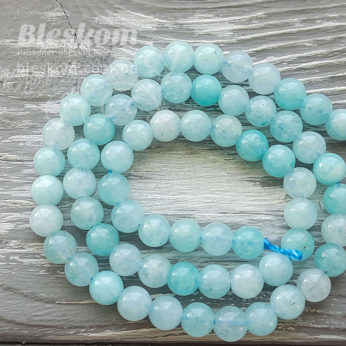 Кварц круглый, натуральный, тонированный (амазонит) К6313