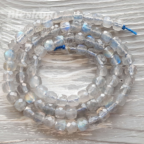 Лабрадор гранований, кубик, натуральний К3162