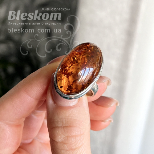 Каблучка з бурштином с1065