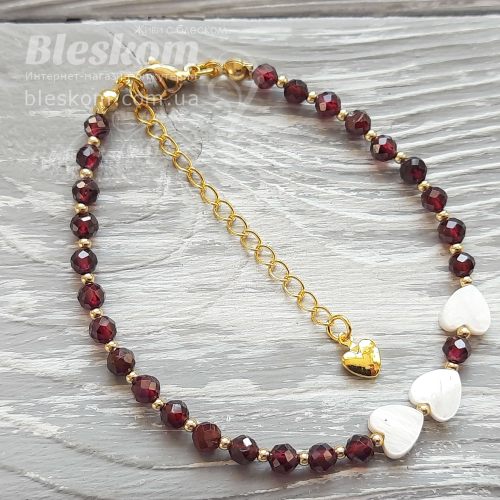 Браслет из граната и перламутра 1-485