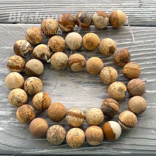 Яшма пейзажна, матова кругла, натуральна К6380