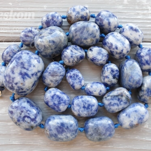 Содаліт, натуральний К1715