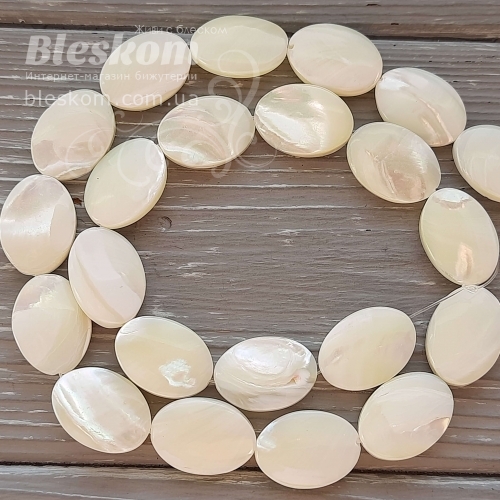 Перламутр овальний, натуральний К4388