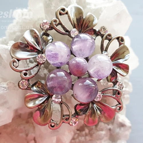 Брошь Цветочек с аметистом со стразами 3-225