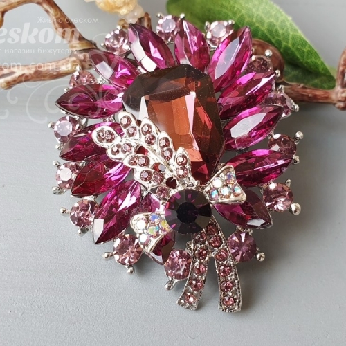 Брошь Веточка со стразами 3-303