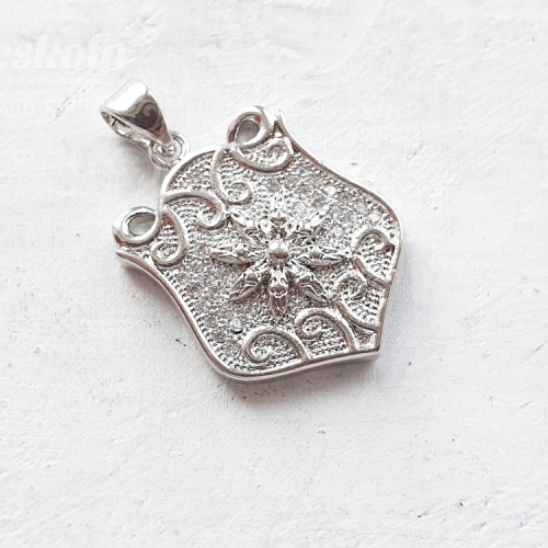 Підвіска щит, з фіанітами 30072