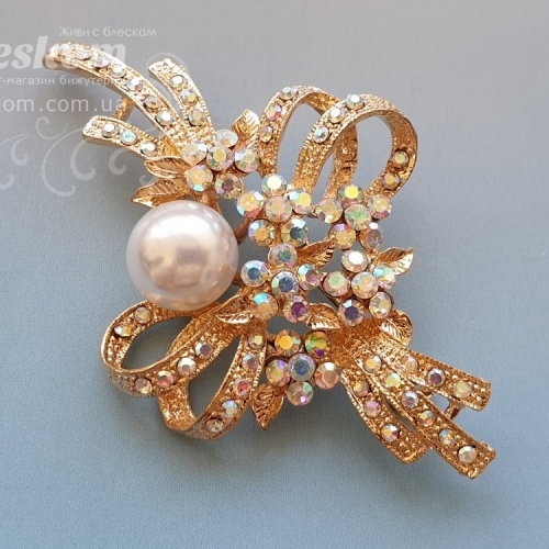 Брошь Бантик со стразами и жемчугом 3-324